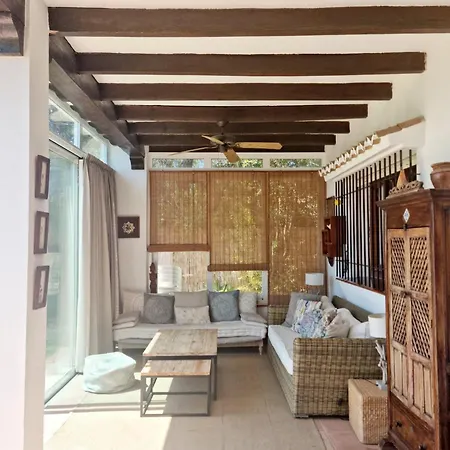 House Valleniza